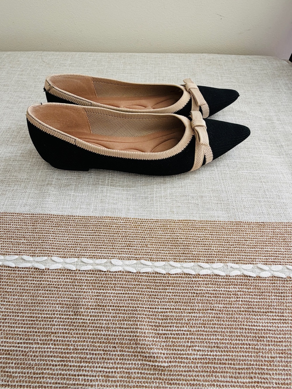 Classic Pointed Toe Ballet Flats in Black and Beige - Picture 4 of 9